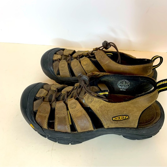 KEEN NEWPORT SANDALS BROWN LEATHER Men’s 9 Closed Toe Model SM 1008 - Picture 1 of 6
